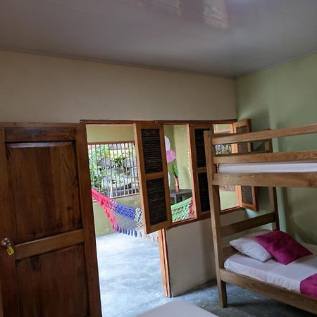 Sierra Kay Hostel Guachaca Exterior foto